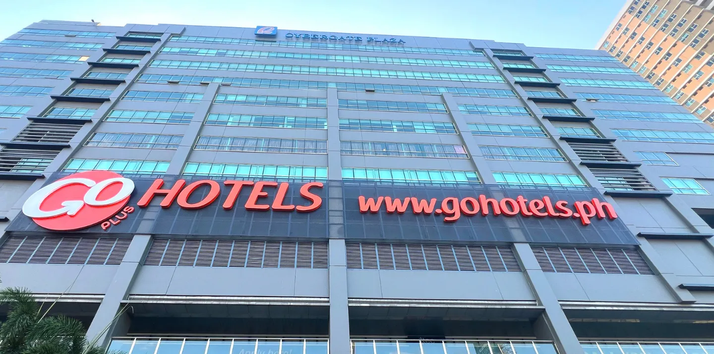 Go Hotels Mandaluyong Facade